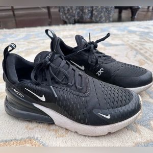 Nike youth Air Max 270 shoes size 5.5youth